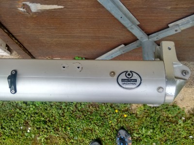 Das demontierte Reffsystem am Baum 1