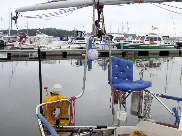 Mast bei langer Maschinenfahrt - 3